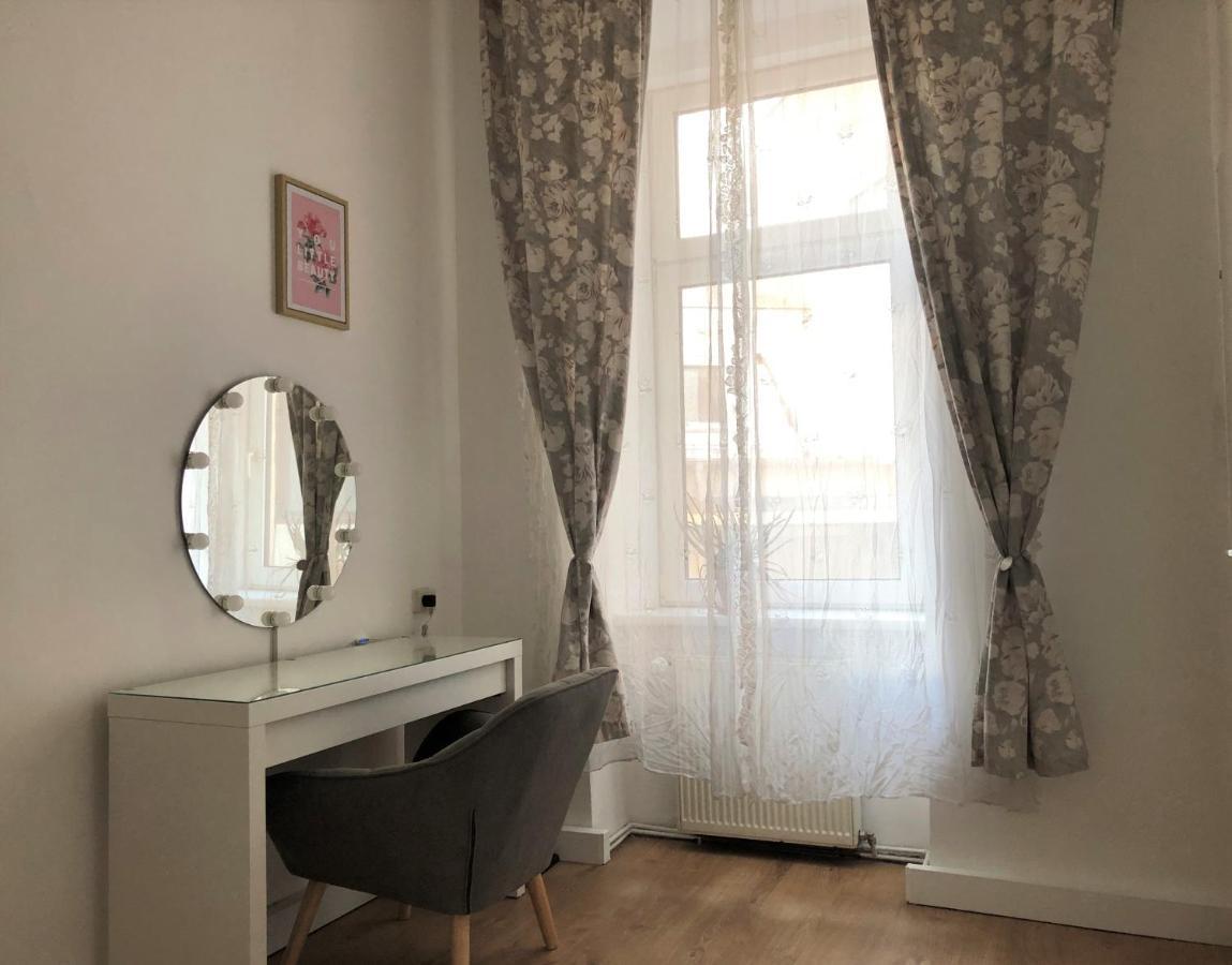Central Apartment Near Subway Station 2 Viena Exterior foto